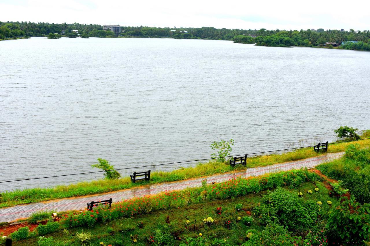 Lake City Resort Anuradhapura Exterior foto